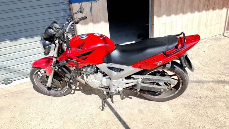 Vendo twster 2003
