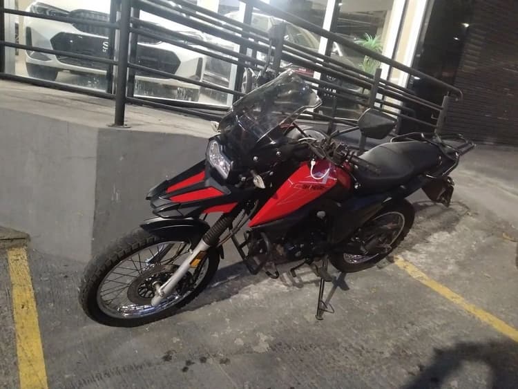 Moto boa e barata