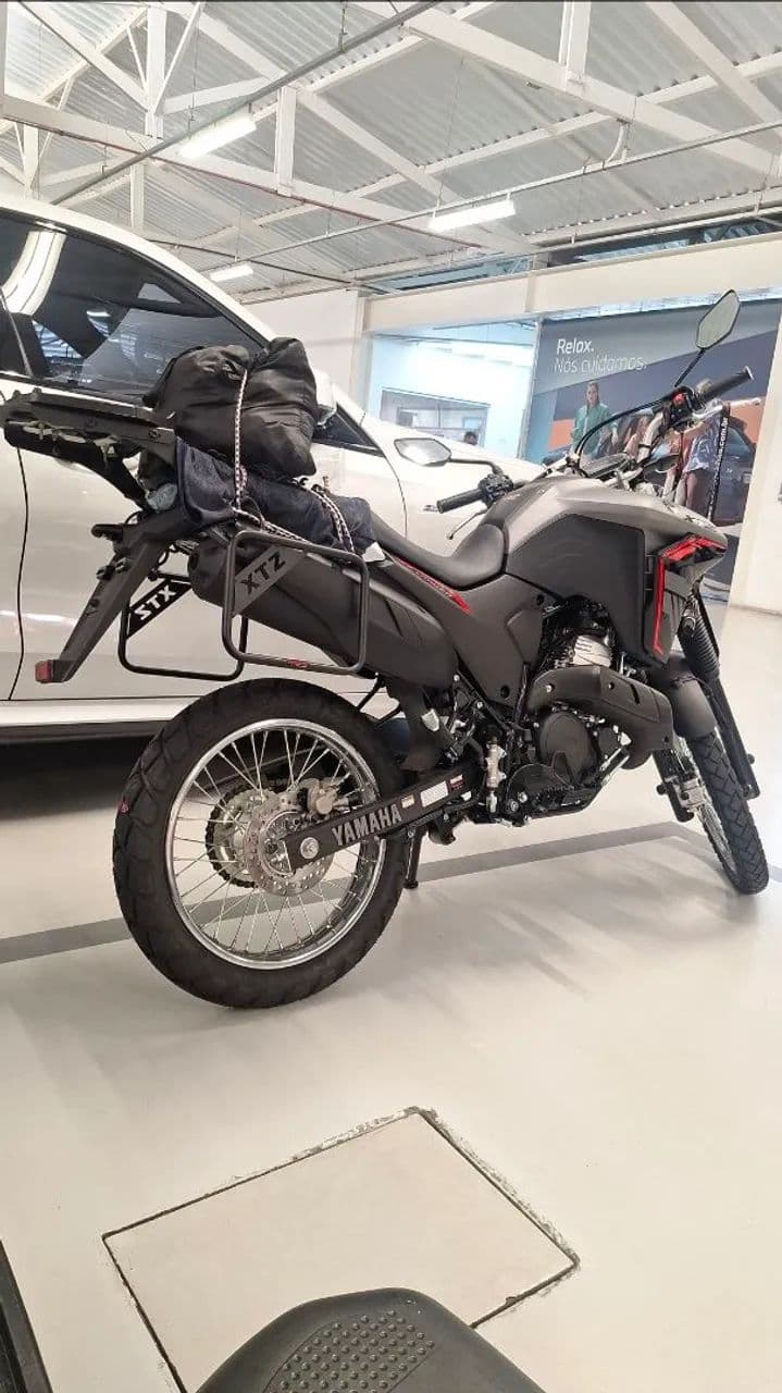 Lander 250cc connected 2026