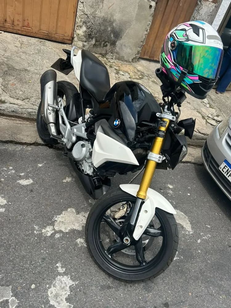 BMW 310R 