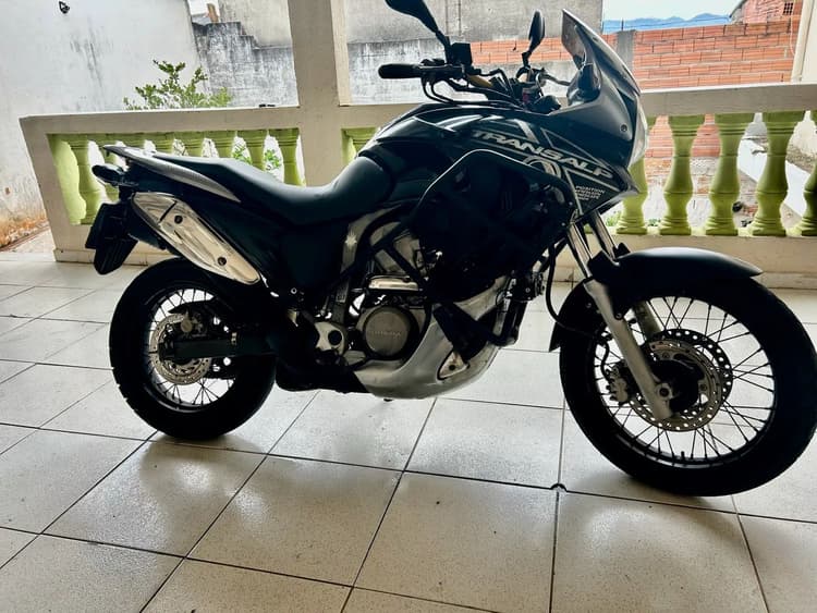 Transalp 700