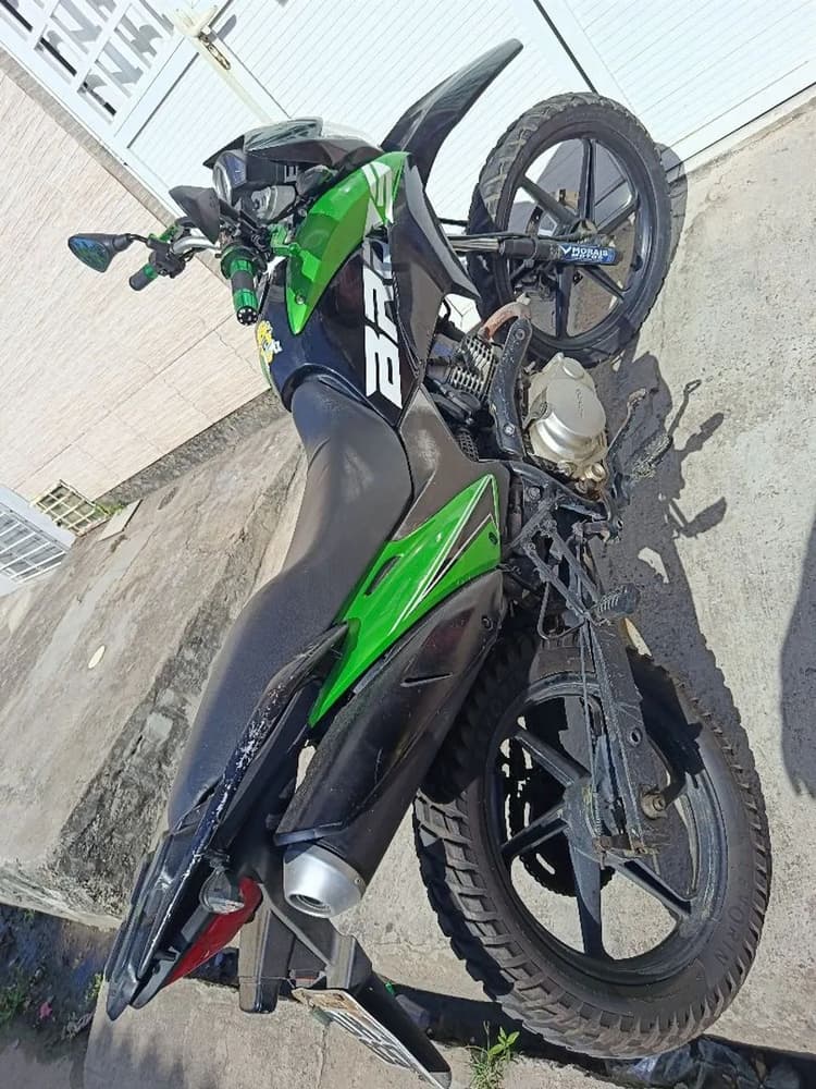 Moto Bros 2013