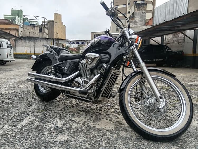 Shadow 600 