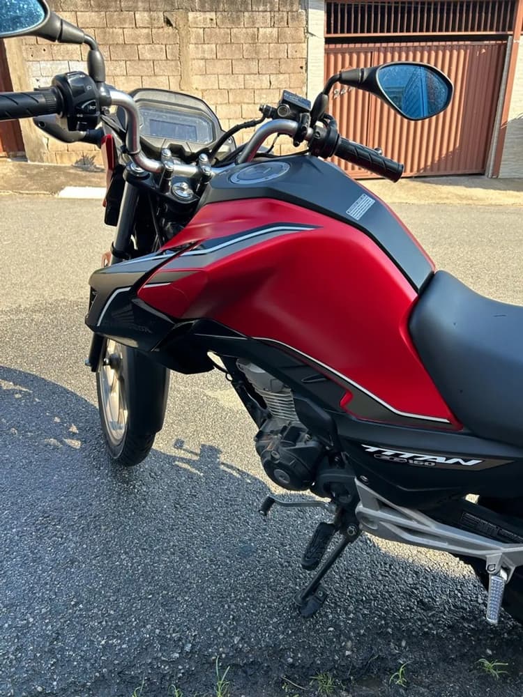 Titan 160 