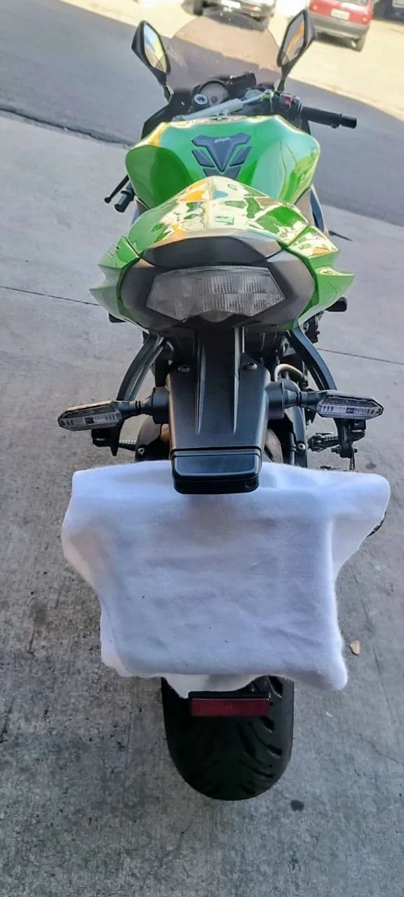 Vendo zx6r 