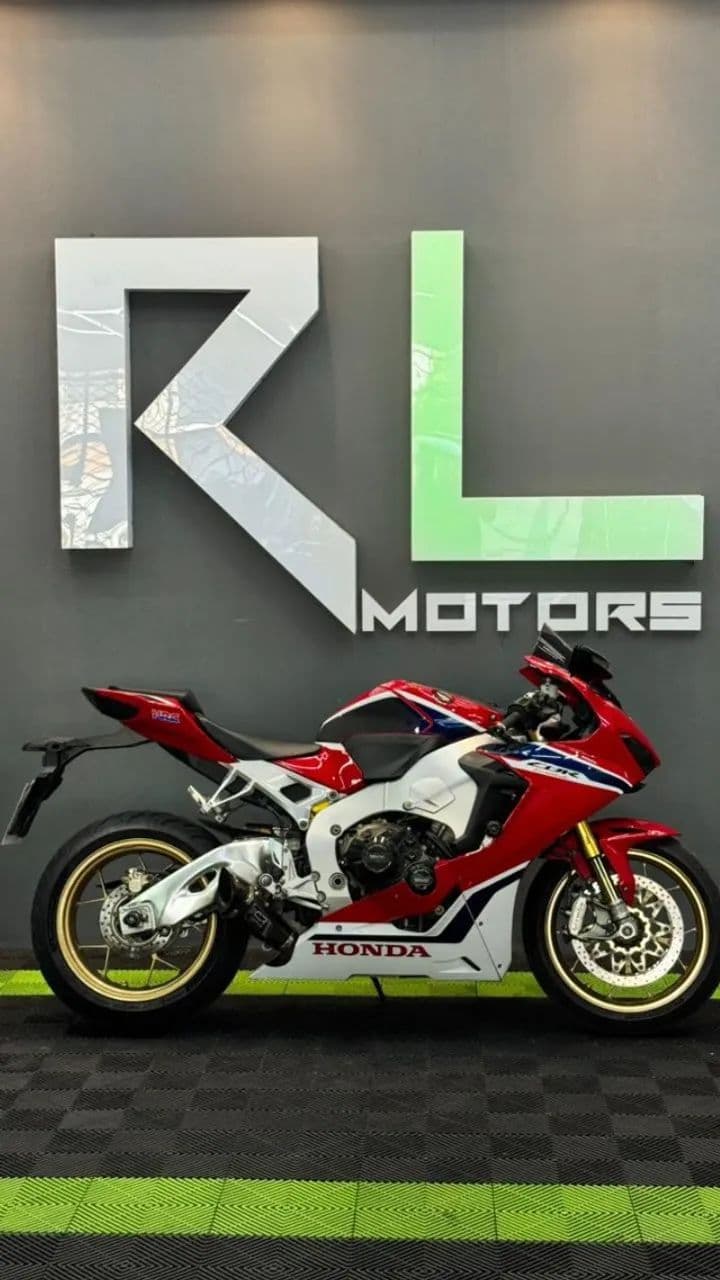 ? HONDA CBR 1000RR 