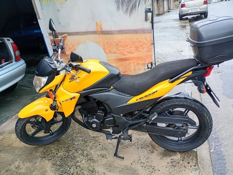 Vendo CB 300R 