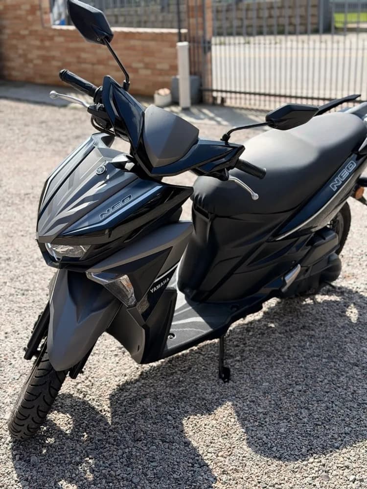 Yamaha Neo 125 impecável 