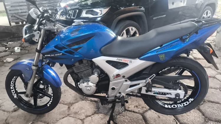 CBX Twister 