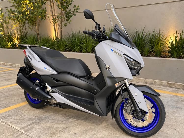 Xmax cinza 