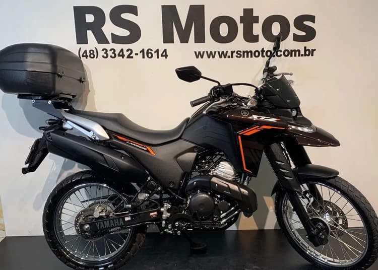 XTZ 250 LANDER CONNECTED