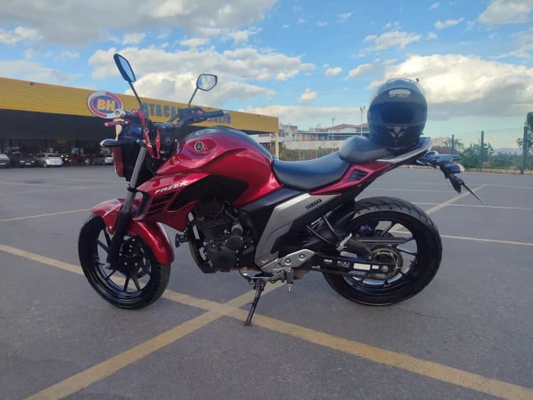 Fazer 250