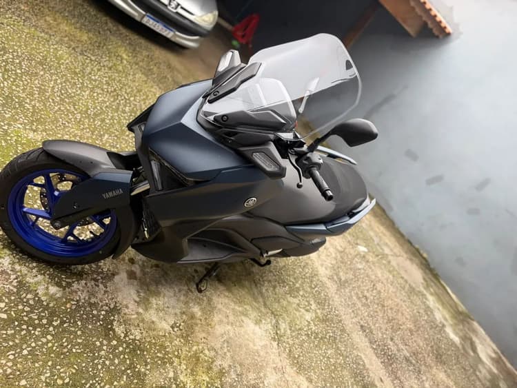 Moto N max