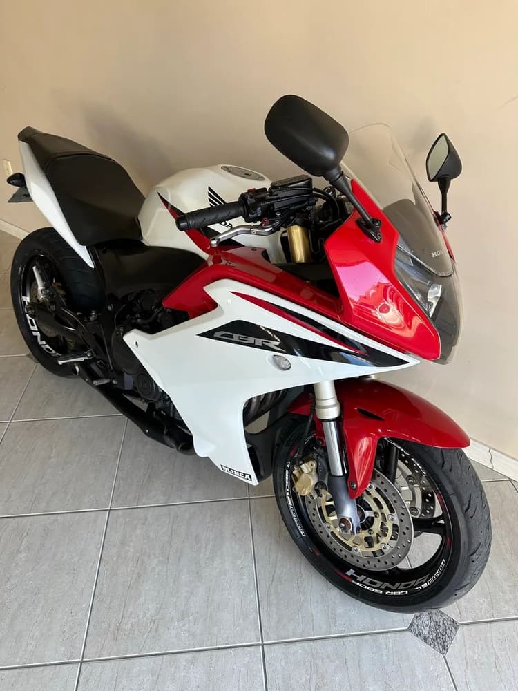 Honda CBR 600 F 2013