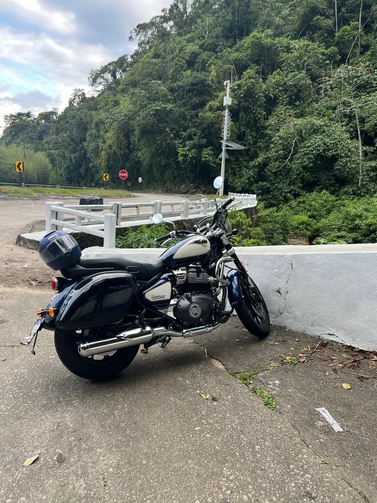 Super meteor 650 blue