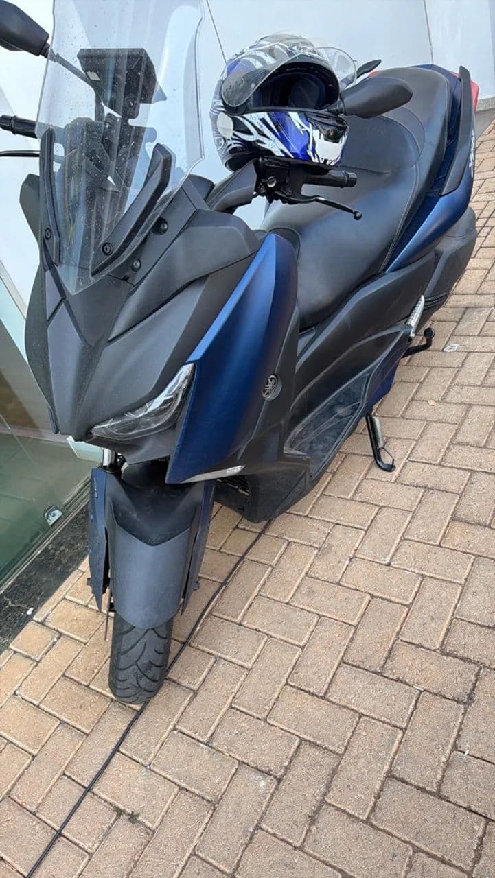 Yamaha XMax