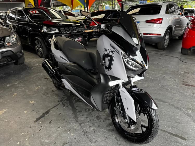 Yamaha XMAX Gasolina Automático