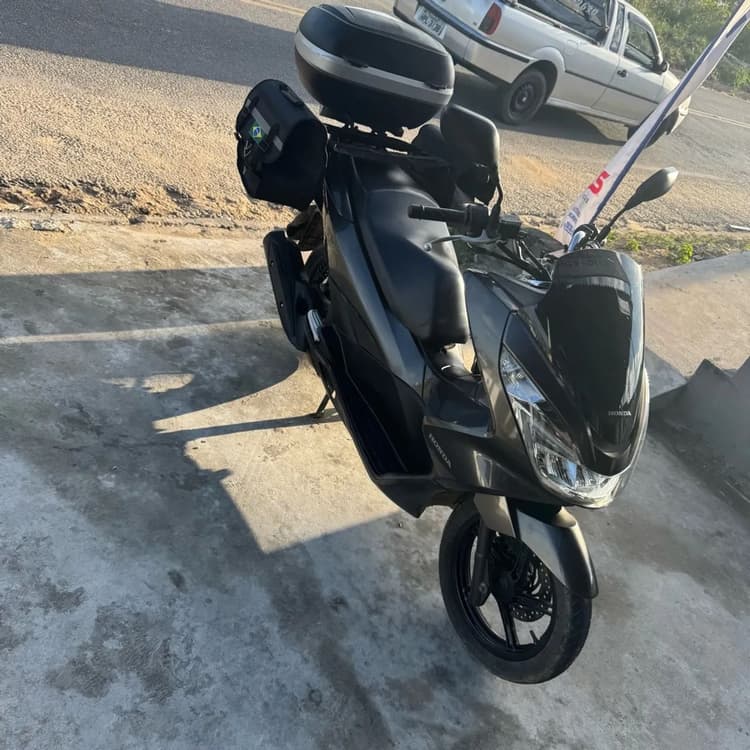 PCX semi nova 