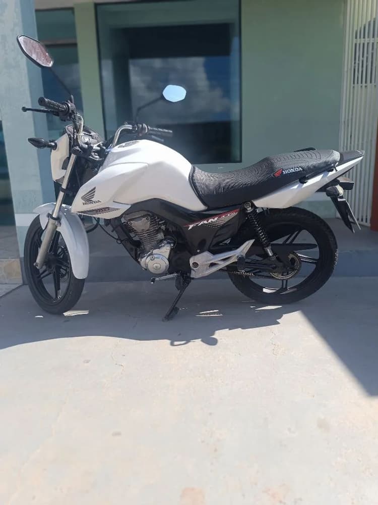 FAN 160, FINANCIA e PASSA CARTÃO 