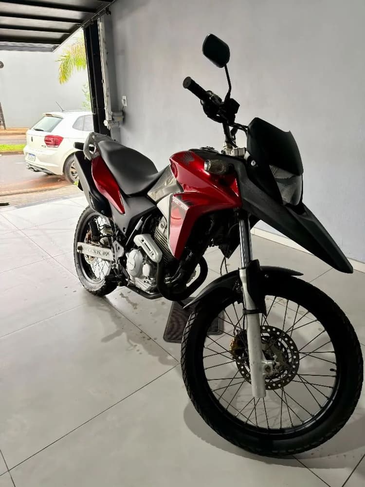  ? XRE 300 2013