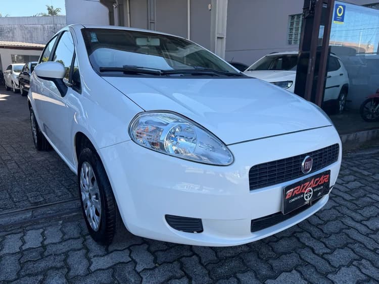 Fiat Punto Attractive 1.4 Fire Flex 8V 5P 2011