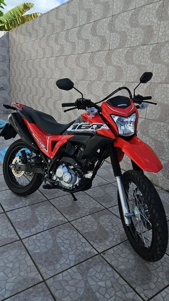 Moto em ótimo estado conservação 