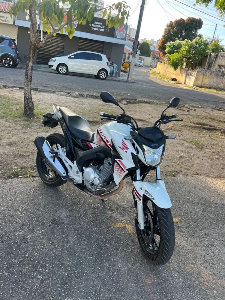 CB 250 