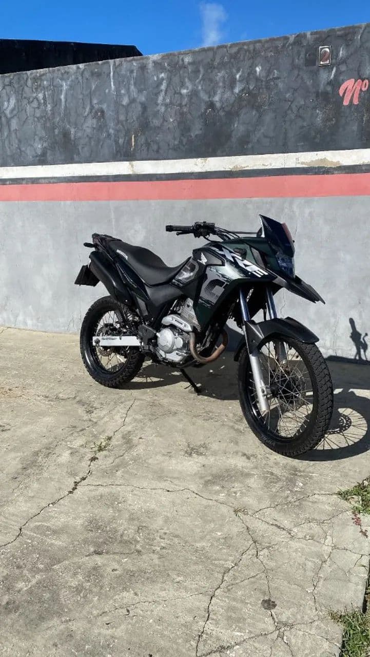 Xre 300 ano 2019