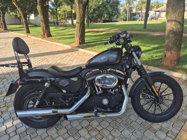 Harley 883 