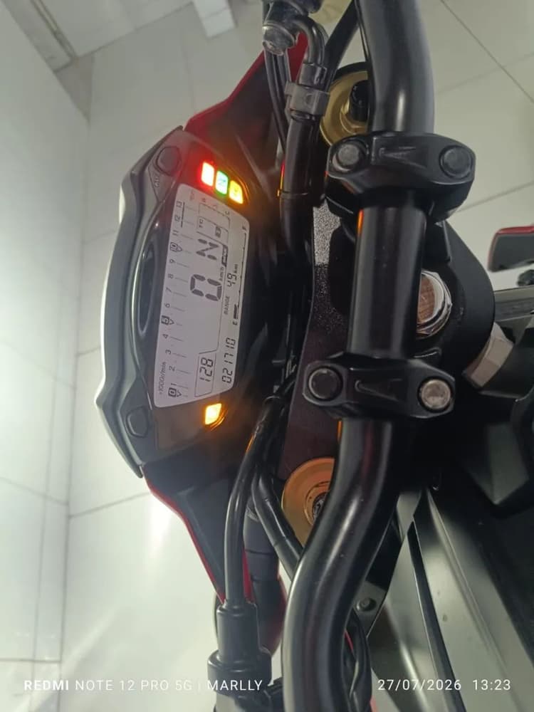 Suzuki GSX S750