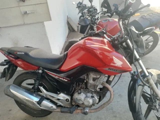 Titan 160 2015/2016 vermelha Flex