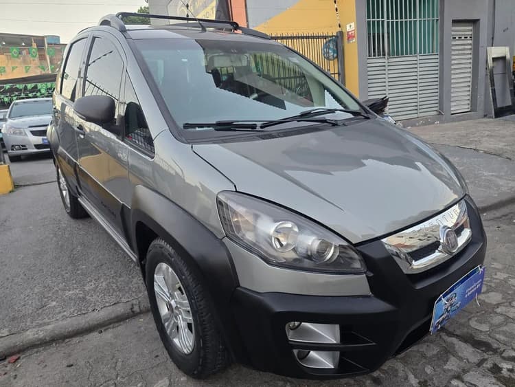 Fiat Idea Adv./ Adv.lock.dualogic 1.8 Flex 5P 2013