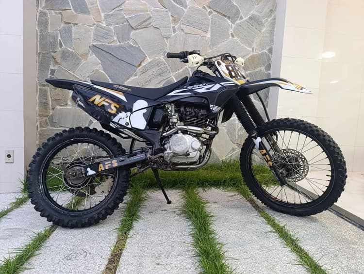 CRF 230 F
