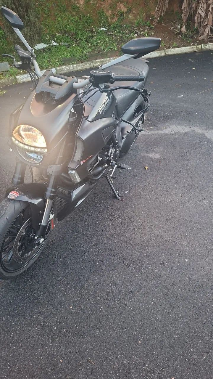Ducati Diavel Revisada 