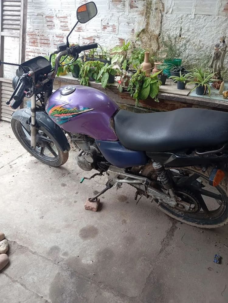 Honda CBX estrada 200cc