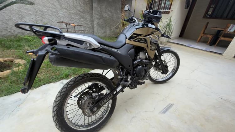 Vendo lander super conservada