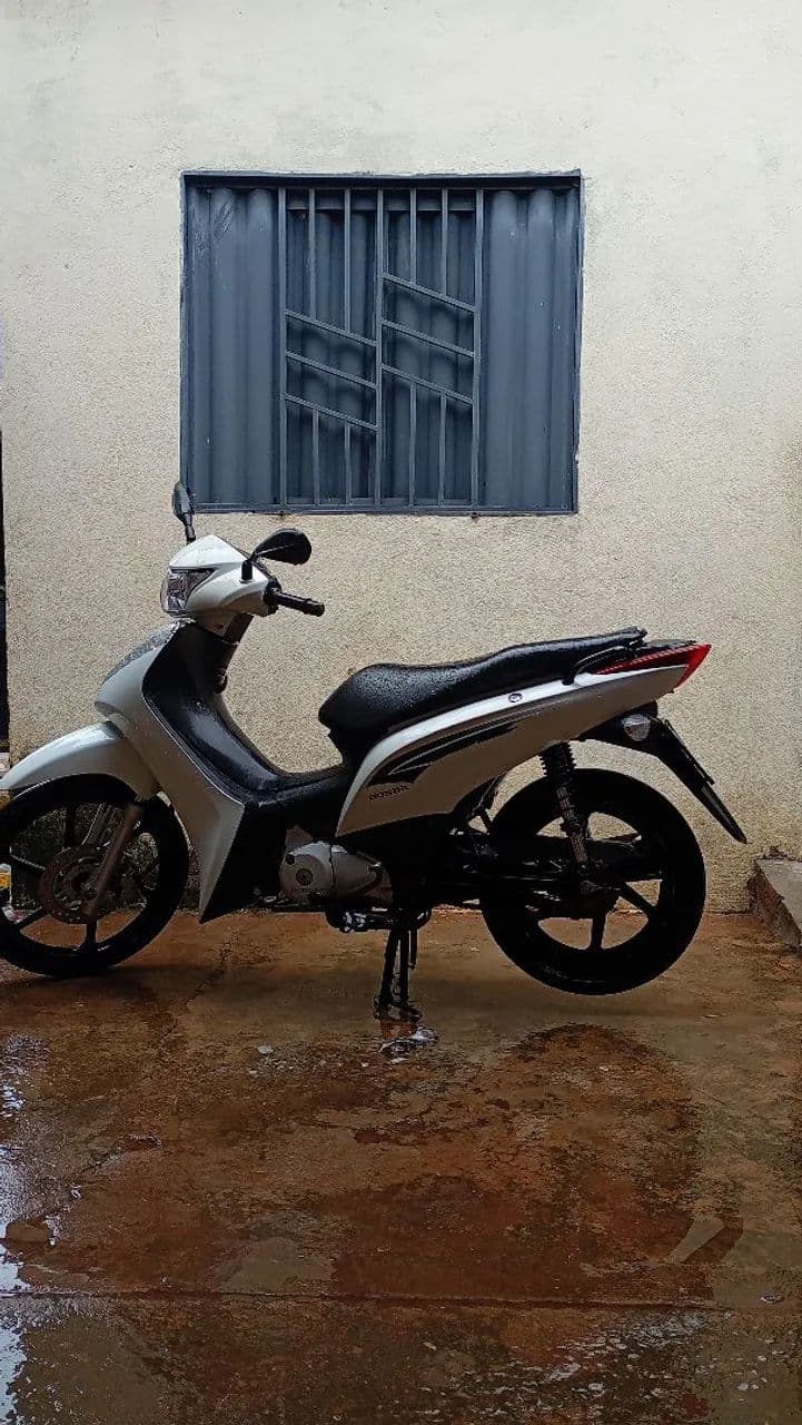 Moto Biz 125