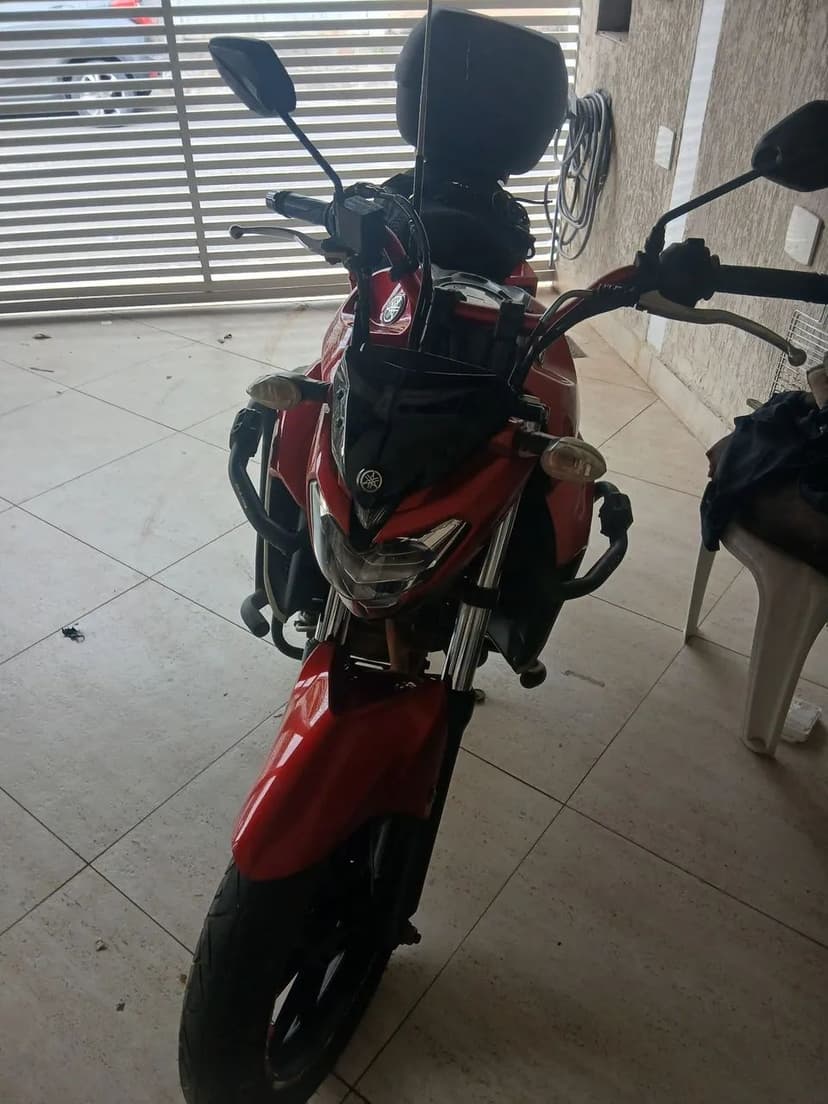 Fazer 250
