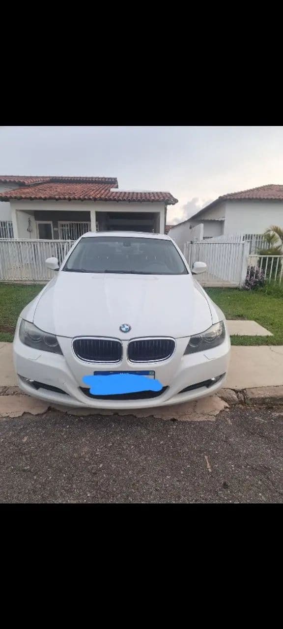 BMW 320I A 2010