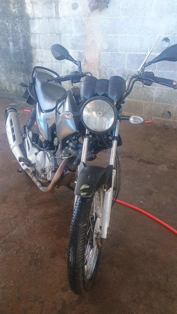 Vendo moto Factor 125