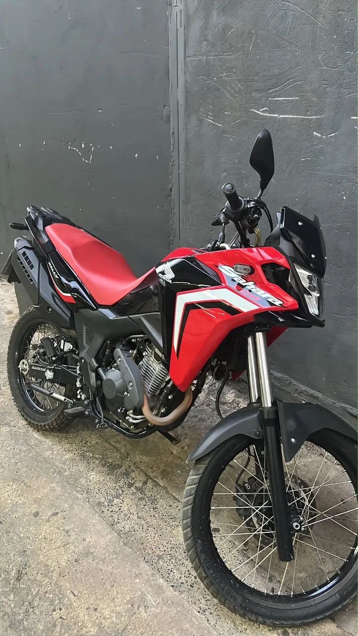 Honda Sahara 300 