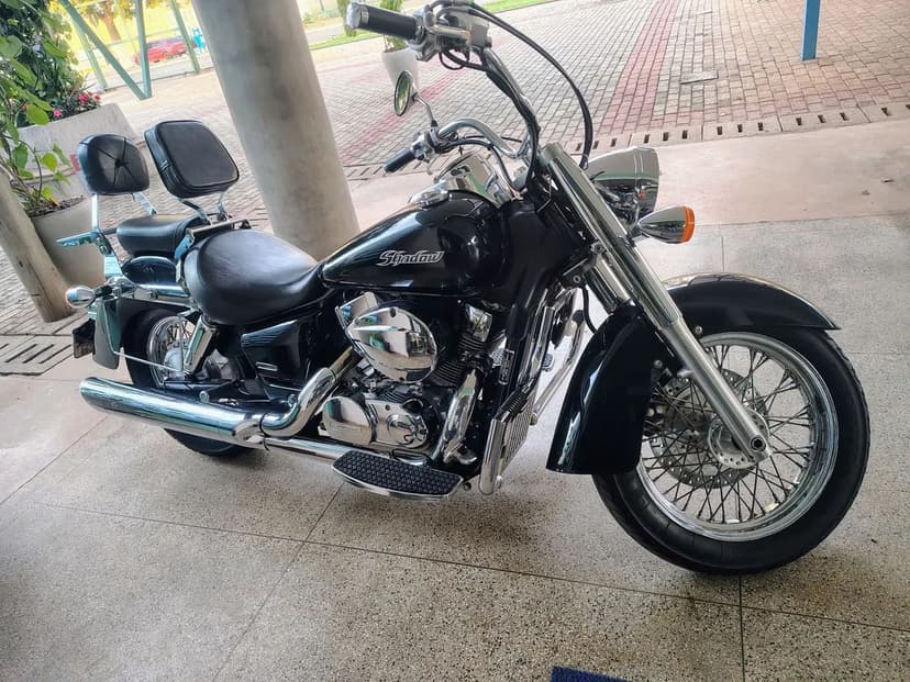 Shadow 750cc