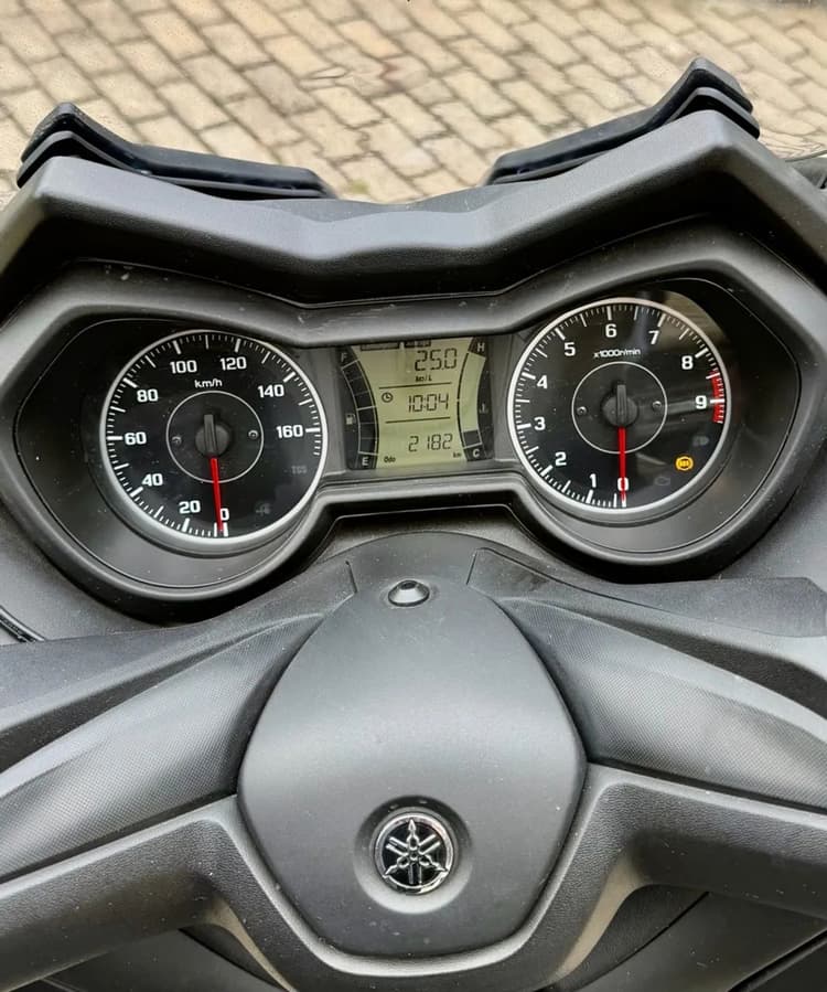 Yamaha XMAX 250 2023