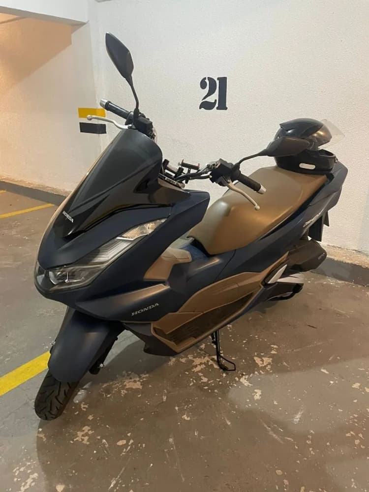 Vendo PCX DLX ABS 24/24.