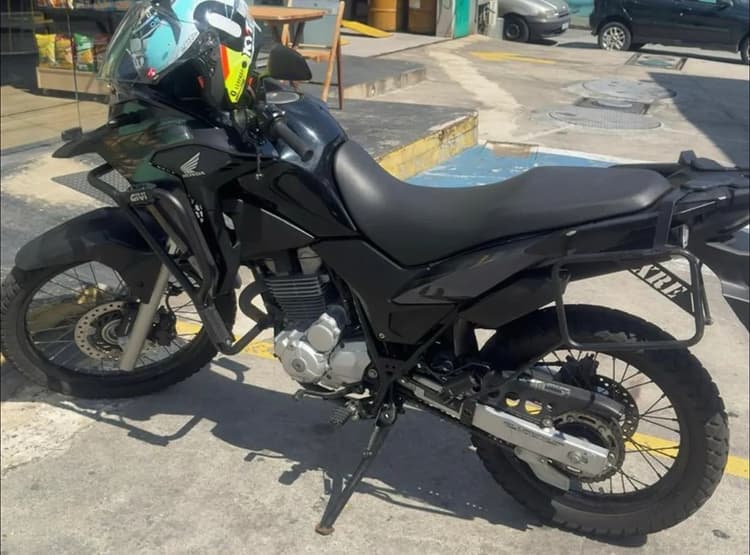 XRE 300 ABS