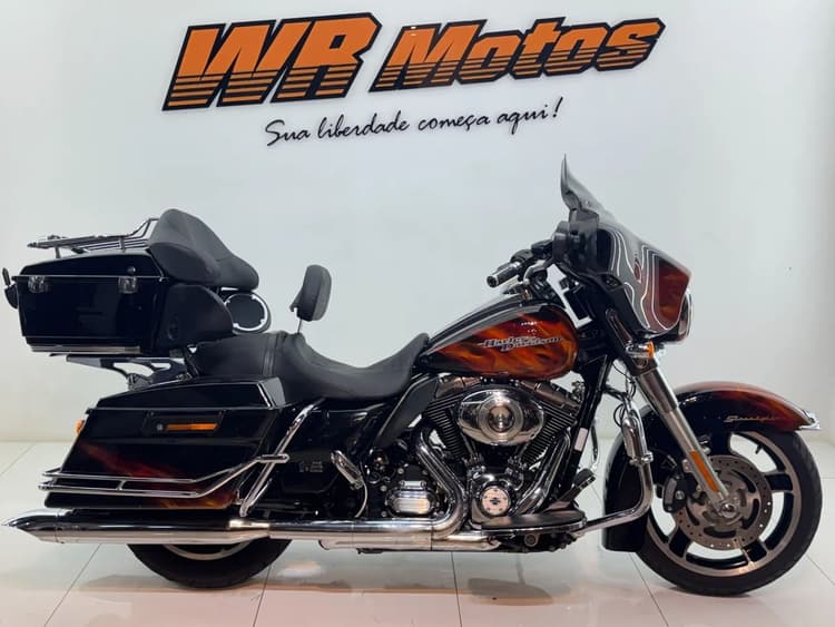 HARLEY-DAVIDSON STREET GLIDE