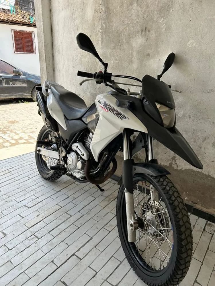 Xre 300 zera