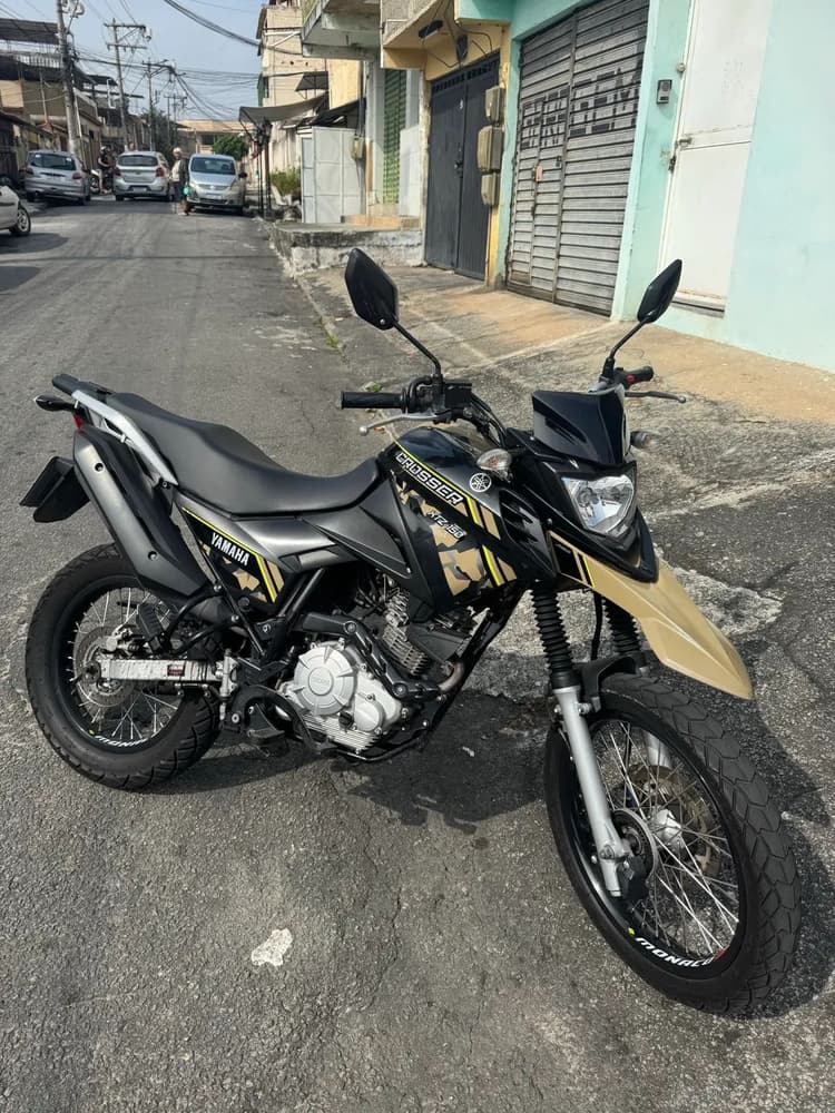 Crosser z