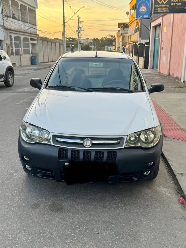 Fiat Strada 1.4 MPI Fire Flex 8V CS 2012