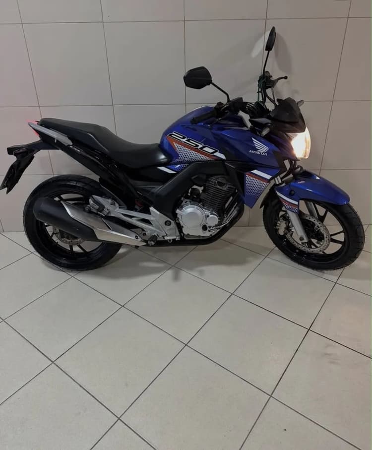 HONDA CB TWISTTER250F 